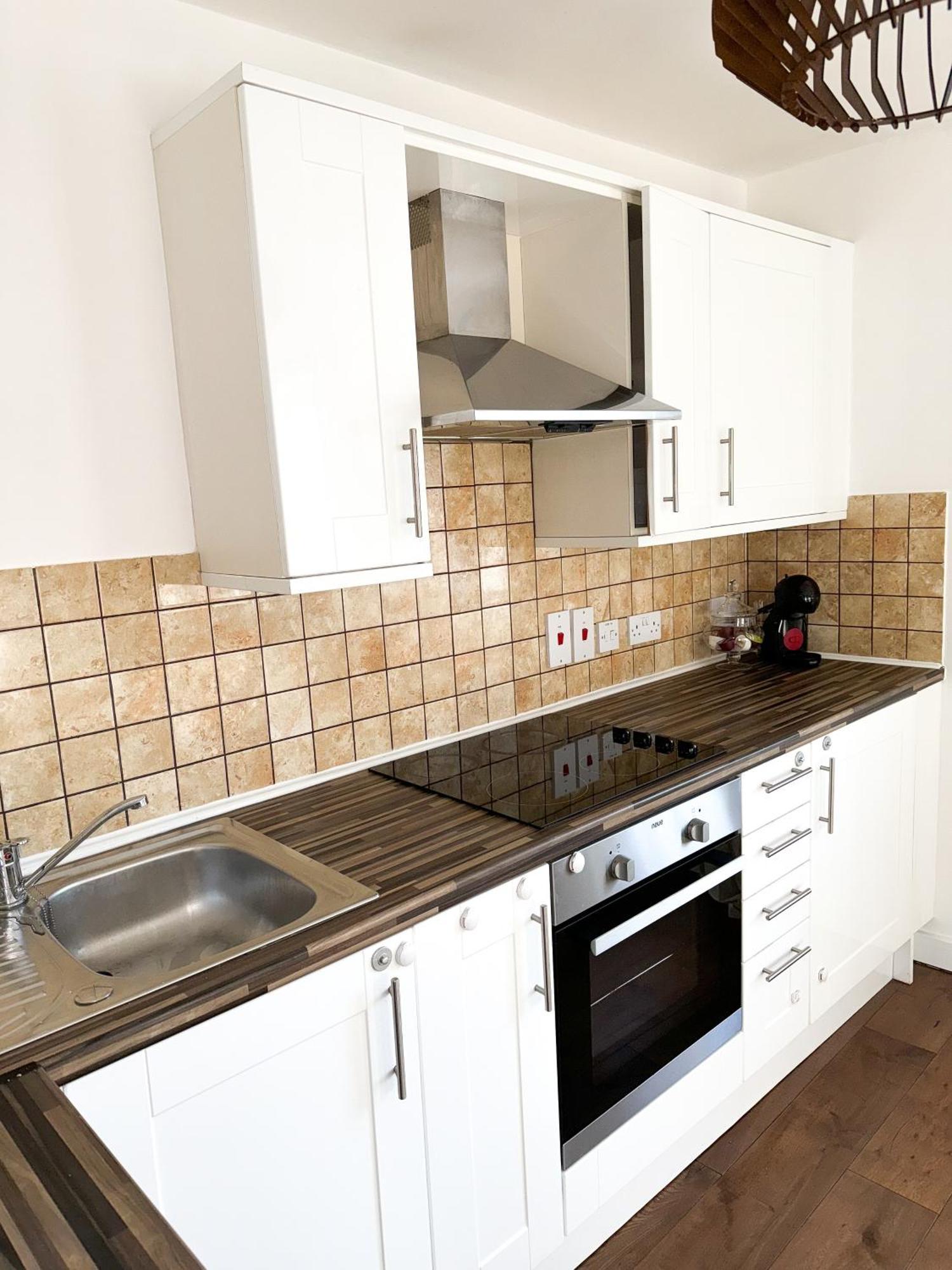 London Stylish 1 Bedroom Apartment Екстериор снимка